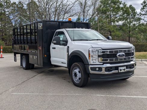 New 2024 Ford F550 XL image 2