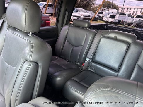 Used 2005 Chevrolet Silverado 2500 LT w/ Heavy-Duty Power Package AWD/4WD image 22