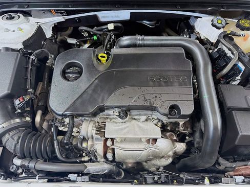 Used 2023 Chevrolet Malibu LT FWD image 31