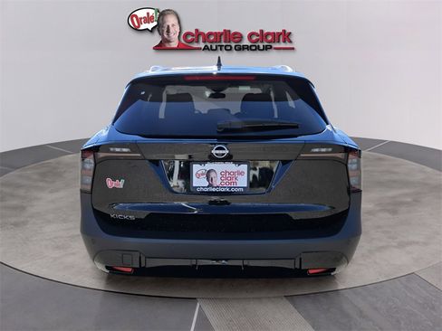 New 2026 Nissan Kicks SV image 5