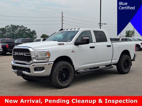 Used 2024 RAM 2500 Tradesman w/ Chrome Appearance Group AWD/4WD image 1
