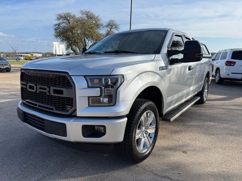 Used 2016 Ford F150 XL w/ Equipment Group 101A Mid RWD image 3