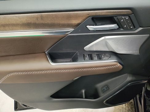 New 2026 GMC Acadia Denali Ultimate w/ LPO, Floor Liner Package image 27