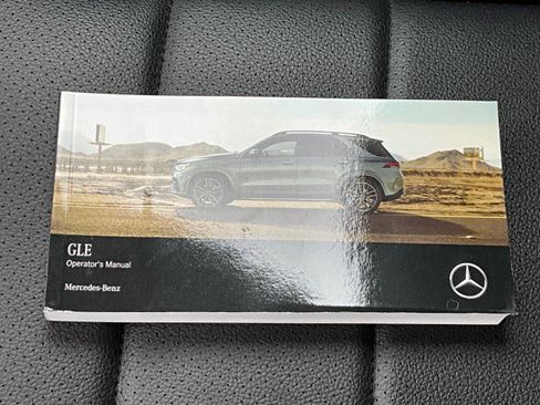 Used 2023 Mercedes-Benz GLE 350 4MATIC image 41