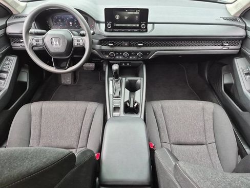 Used 2025 Honda Accord SE image 25