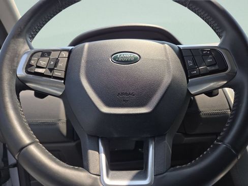 Used 2018 Land Rover Discovery Sport SE AWD/4WD image 28