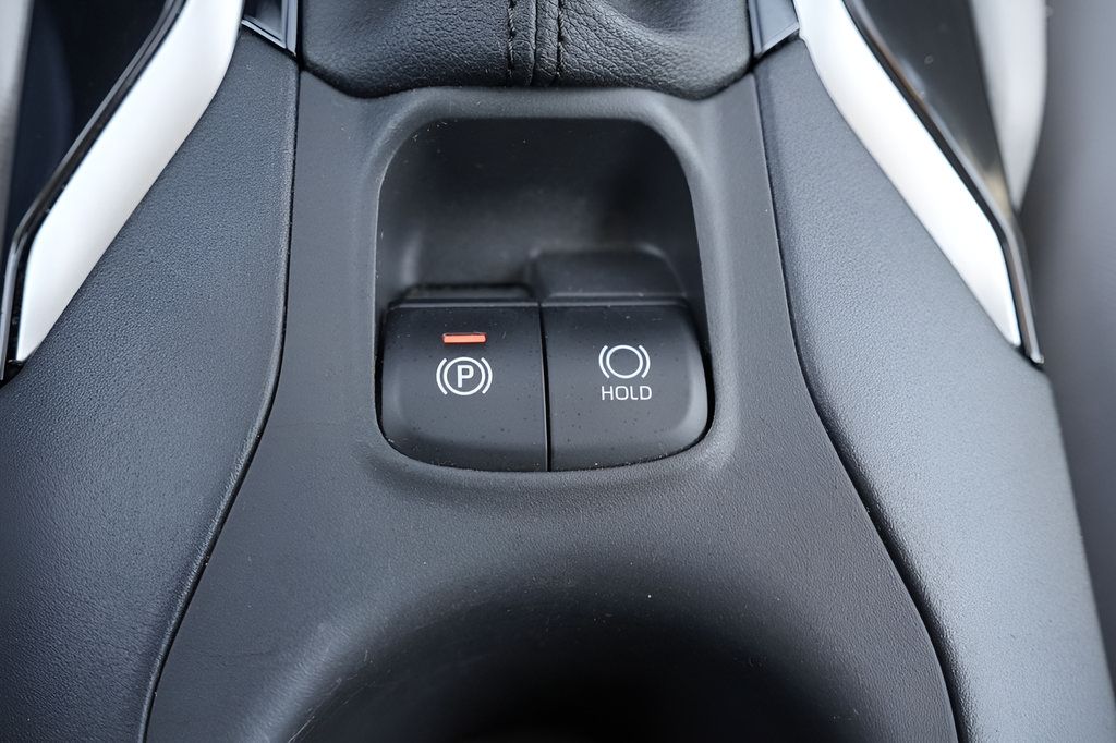 Used 2023 Toyota Corolla Cross L AWD/4WD image 29