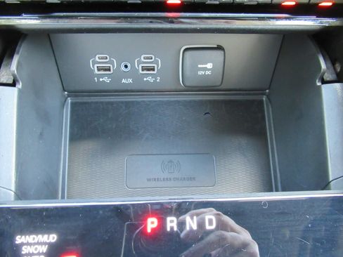 Certified 2025 Jeep Grand Cherokee Limited w/ Luxury Tech Group II AWD/4WD image 29