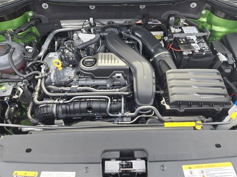 New 2026 Volkswagen Taos SEL image 22