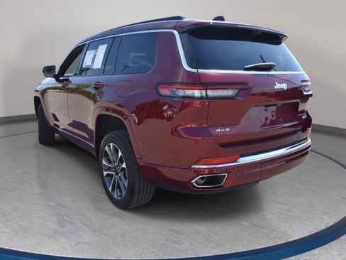 Used 2025 Jeep Grand Cherokee L Overland w/ Advanced Protech Group III AWD/4WD image 8