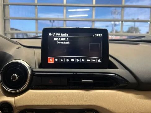 Used 2020 MAZDA MX-5 Miata RF Grand Touring RWD image 26