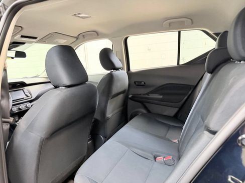 Used 2023 Nissan Kicks S FWD image 19