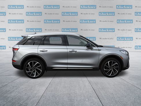 Used 2023 Lincoln Corsair Reserve w/ Equipment Group 201A AWD/4WD image 4