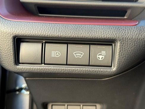 New 2026 Toyota Prius Plug-In Hybrid FWD image 17