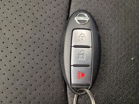 Used 2013 Nissan Rogue SL AWD/4WD image 32