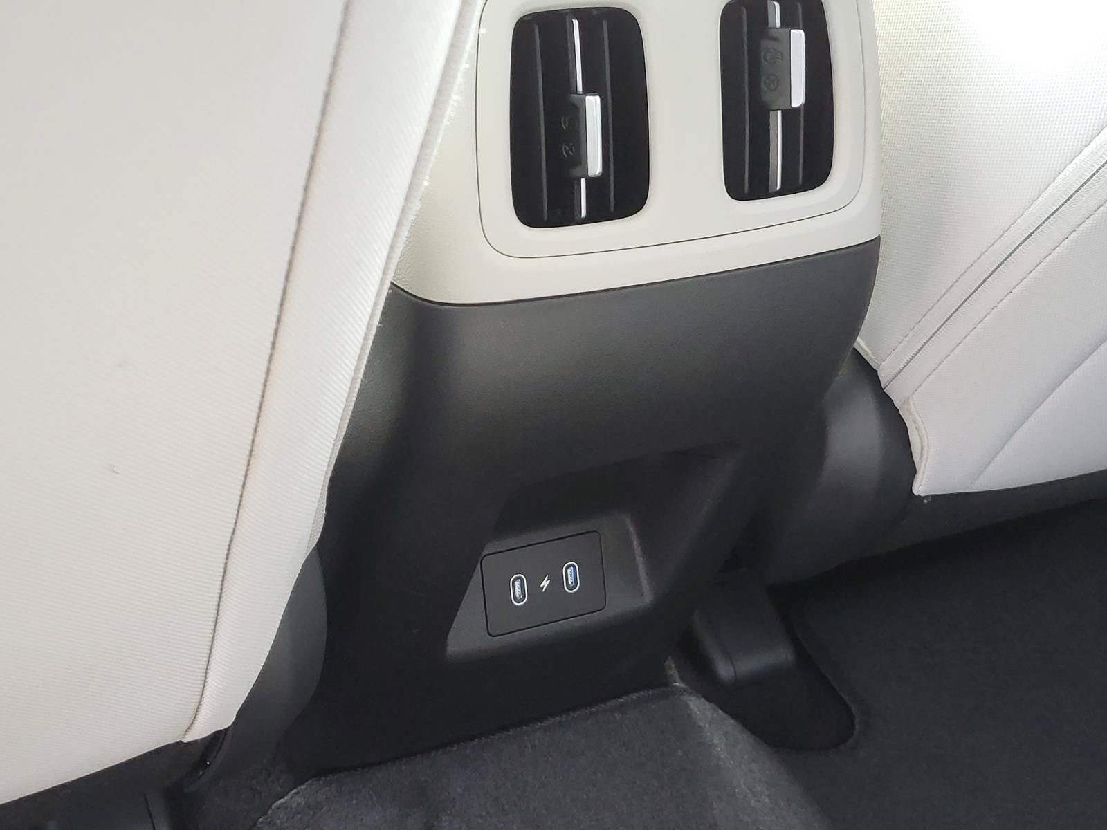 New 2026 Hyundai Tucson SEL FWD image 12