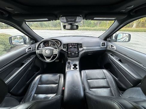 Used 2021 Jeep Grand Cherokee Limited w/ Luxury Group II image 25