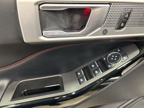 Used 2023 Ford Explorer ST-Line w/ Class IV Trailer Tow Package image 9