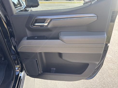 Used 2023 Chevrolet Silverado 1500 ZR2 w/ Technology Package image 36