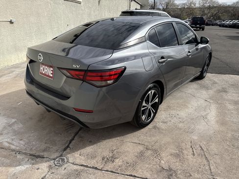 Used 2022 Nissan Sentra SV image 7