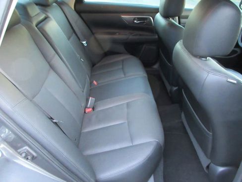 Used 2014 Nissan Altima 2.5 SL w/ Technology Package FWD image 17
