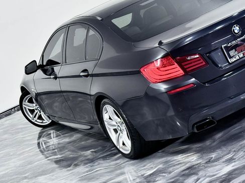 Used 2013 BMW 550i Sedan RWD image 13