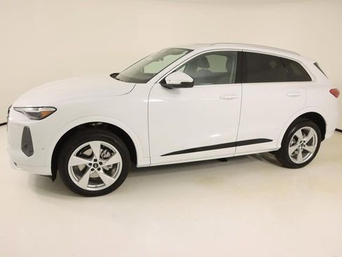 New 2026 Audi Q5 Premium Plus image 2