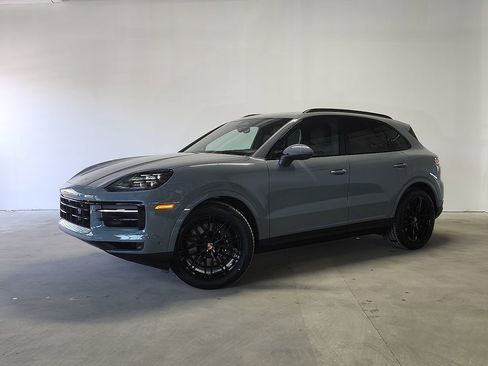 New 2026 Porsche Cayenne AWD/4WD image 1