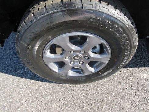 New 2025 Ford Bronco Big Bend image 9