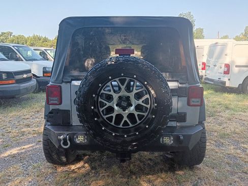 Used 2014 Jeep Wrangler Unlimited Sport AWD/4WD image 6