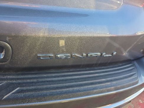 Used 2021 GMC Yukon XL Denali w/ Max Trailering Package AWD/4WD image 13