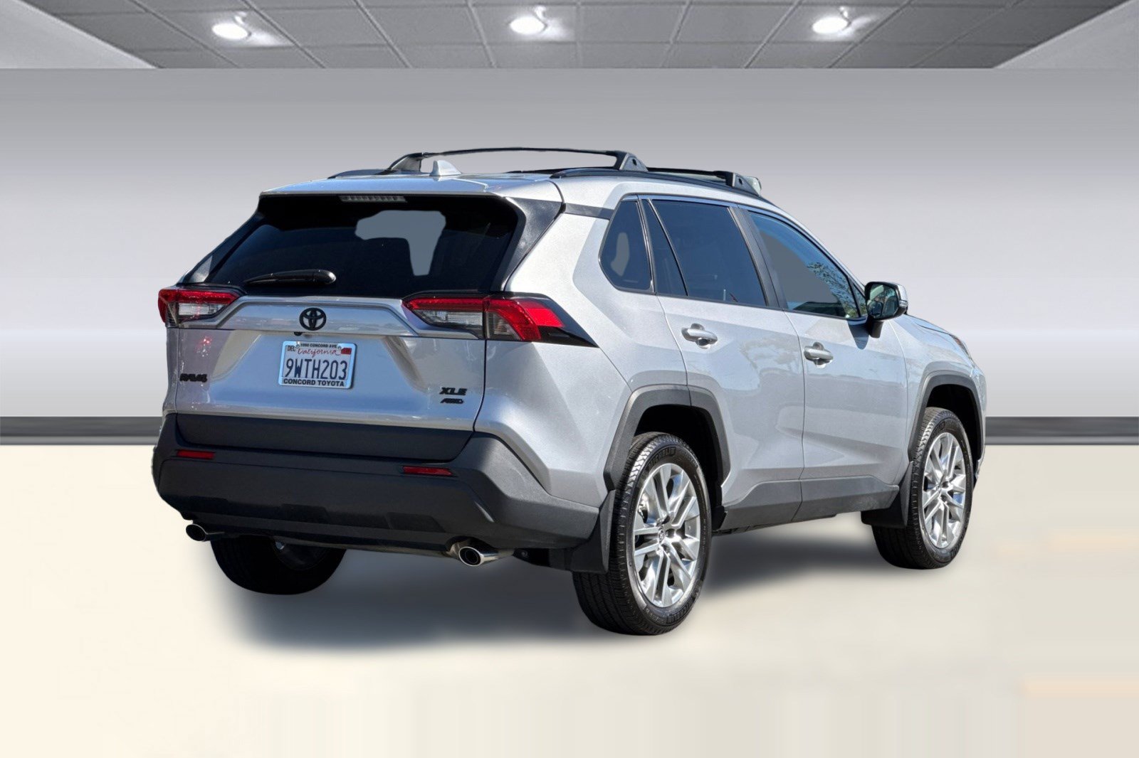 Certified 2025 Toyota RAV4 XLE Premium AWD/4WD image 9