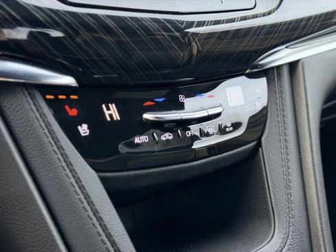 Certified 2023 Cadillac XT6 Premium Luxury w/ Technology Package image 16
