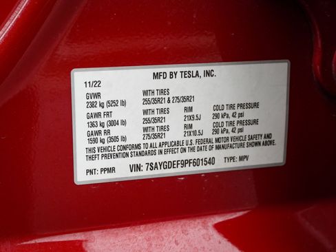 Used 2023 Tesla Model Y Performance image 34