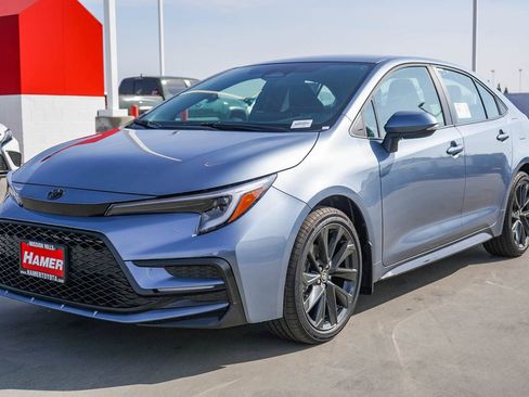New 2026 Toyota Corolla SE image 3