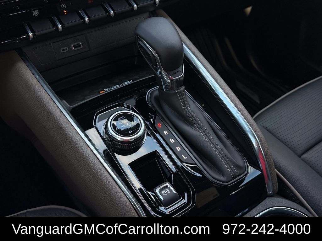 New 2026 GMC Canyon Denali w/ LPO, Denali Black Edition AWD/4WD image 15