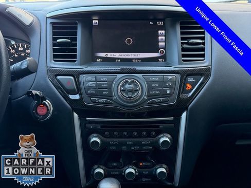 Used 2019 Nissan Pathfinder SL image 13