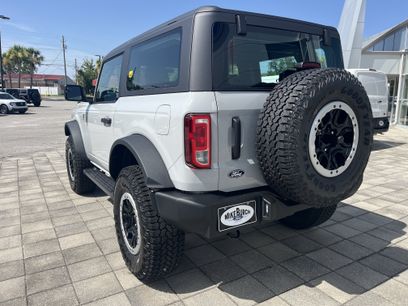 New 2026 Ford Bronco 2-Door w/ Sasquatch Package