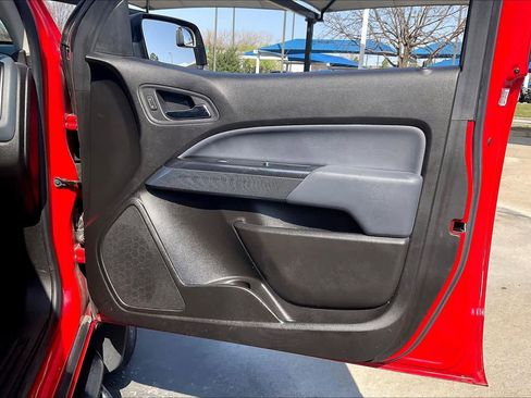 Used 2017 Chevrolet Colorado Z71 image 22