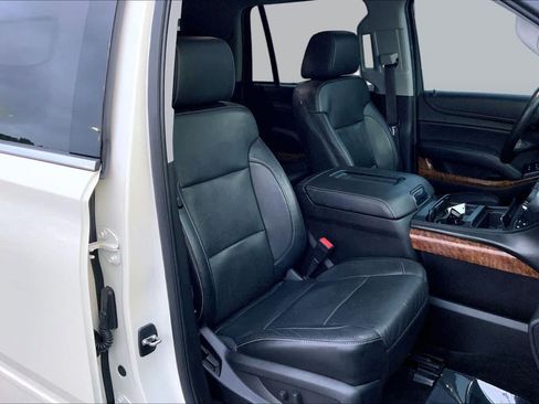 Used 2015 Chevrolet Tahoe LTZ RWD image 9
