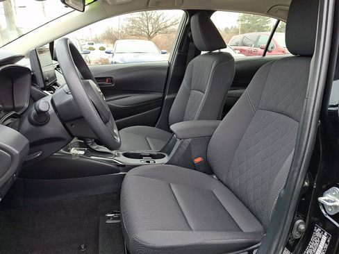 Certified 2025 Toyota Corolla LE image 13