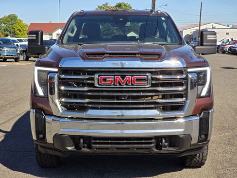 Used 2024 GMC Sierra 2500 SLE image 8
