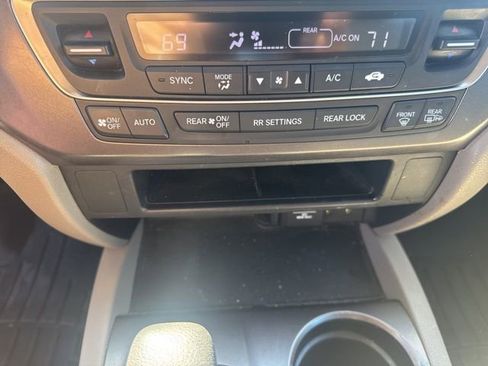 Used 2016 Honda Pilot EX image 19