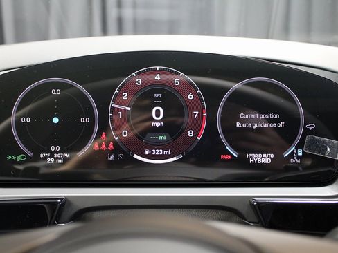 New 2025 Porsche Cayenne Turbo image 30