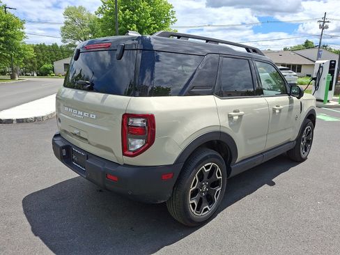 Used 2025 Ford Bronco Sport Outer Banks w/ Outer Banks Tech Package+ AWD/4WD image 5