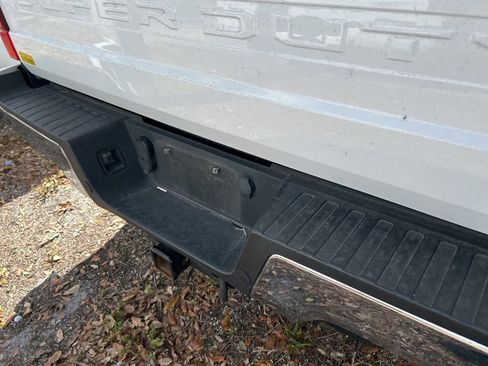 Used 2020 Ford F250 XLT w/ XLT Premium Package AWD/4WD image 18