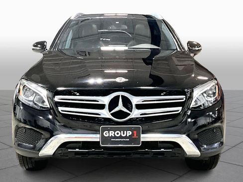 Used 2018 Mercedes-Benz GLC 300 4MATIC image 3