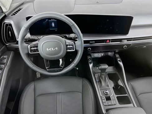 New 2025 Kia Sorento EX image 19