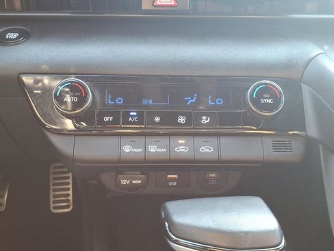 Used 2025 Hyundai Elantra Sport w/ Cargo Package FWD image 13