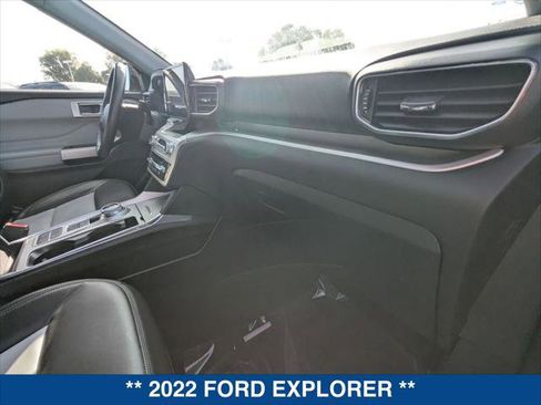 Certified 2022 Ford Explorer XLT w/ Equipment Group 202A image 20